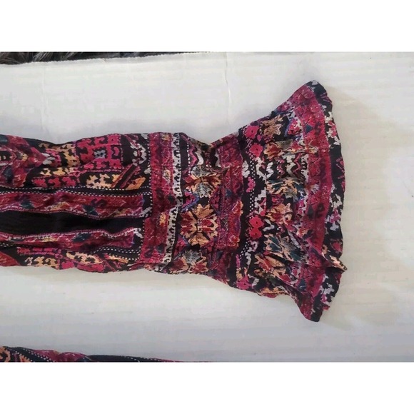 Patrons Of Peace Small Geometric Pattern Long Bell Sleeve Keyhole Neckline Dress - Picture 5 of 12